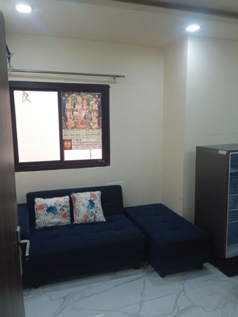 Bedroom, east of kailash 1 Bedroom 600 Sq.Ft. Builder Floor In East Of Kailash Delhi 10235900