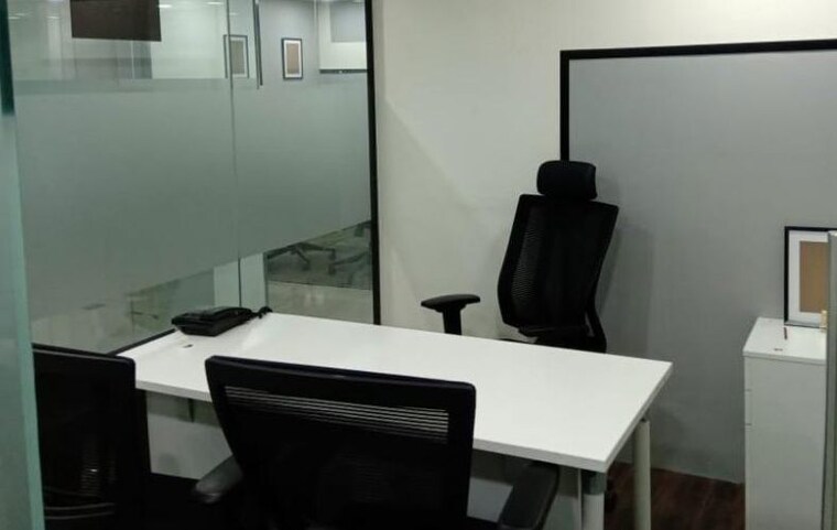 Team Area, lower parel Commercial Office Space 1550 Sq.Ft. In Lower Parel Mumbai 10235917