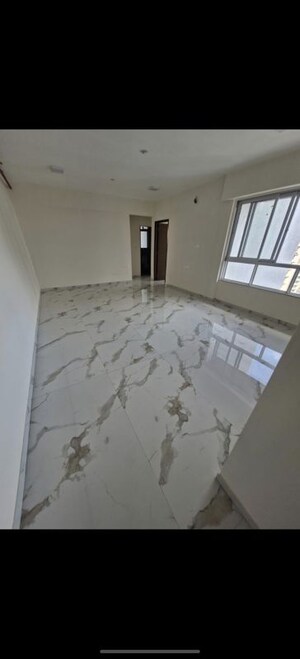 Room in 3 BHK Apartment at Dotom Isle, Malad West – for Rent