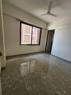 Room in 3 BHK Apartment at Keshar Kadam, Thaltej – for Rent