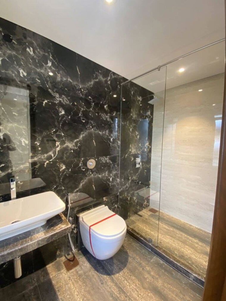  Parking, skyrise-apartments 2 Bedroom 1000 Sq.Ft. Apartment In Chembur Mumbai 10235970