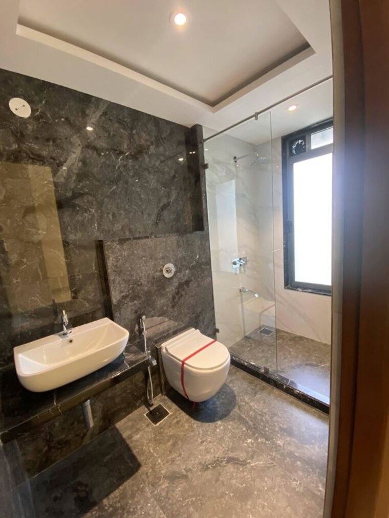 Bathroom, skyrise-apartments 2 Bedroom 1000 Sq.Ft. Apartment In Chembur Mumbai 10235970