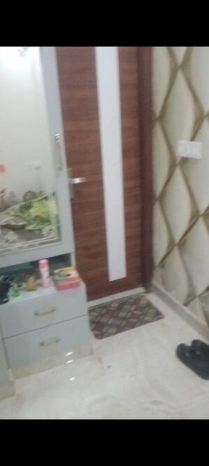 Furnished Amenities in 2 BHK Builder Floor at Dwarka – for Rent