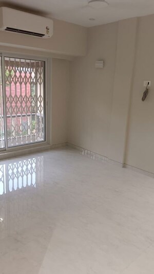 Room in 3 BHK Independent House at Hiranandani Gardens Eden Bungalows, Powai – for Rent