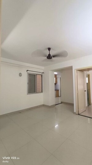 Room in 2 BHK Apartment at BM Sernity, Hsr Layout – for Rent