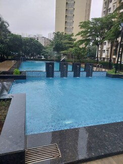 1.5 BHK + Pooja Room Apartment For Sale in Lodha Casa Royale
