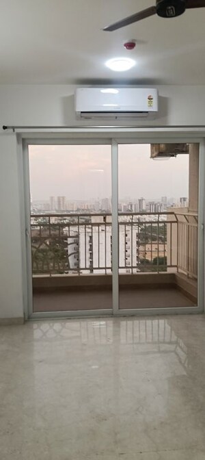 Room in 4 BHK Apartment at The Center Court, Sector 88a – for Rent