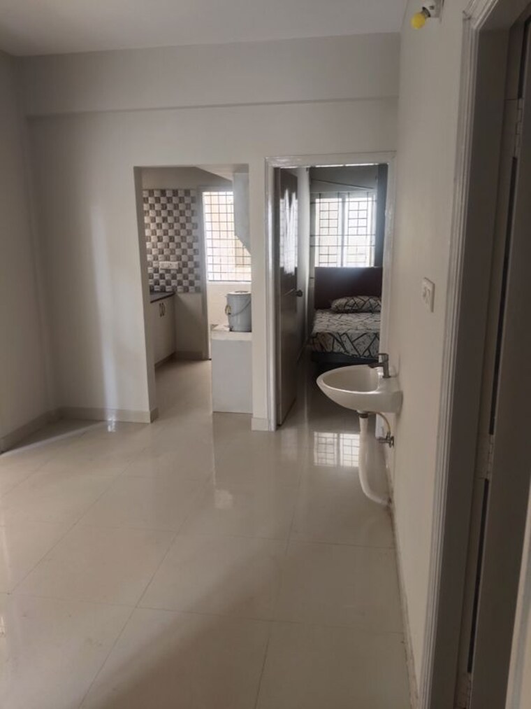 Room, krishna-residency-kadubeesanahalli 2 Bedroom 850 Sq.Ft. Apartment In Kadubeesanahalli Bangalore 10236124