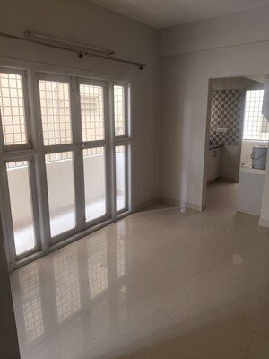 Room in 2 BHK Apartment at Krishna Residency Kadubeesanahalli, Kadubeesanahalli – for Rent