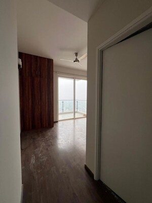 Room in 3.5 BHK Apartment at M3M Merlin, Sector 67 – for Rent