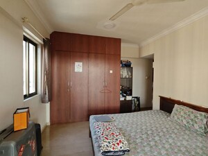 Bedroom in 4 BHK Apartment at Ekta Lake Lucerne, Powai – for Rent