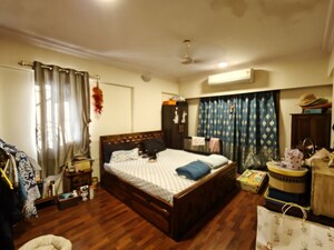 Living Room in 4 BHK Apartment at Ekta Lake Lucerne, Powai – for Rent