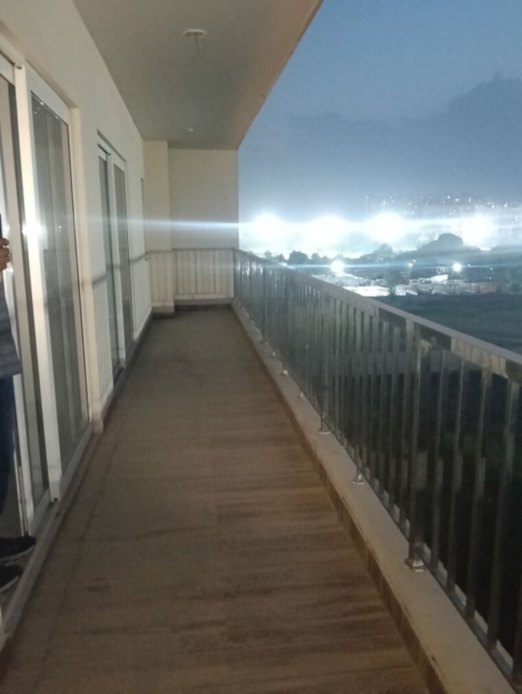 Balcony, uninav-utopia 3 Bedroom 2125 Sq.Ft. Apartment In Morti Ghaziabad 10236144