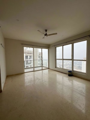 Room in 4 BHK Apartment at M3M Merlin, Sector 67 – for Rent