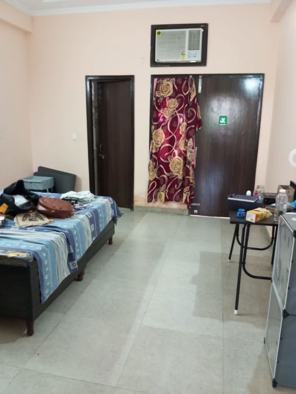 2 BHK 1100 Sq.Ft. Apartment in RWA Apartments Sector 27