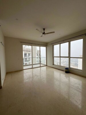 Room in 4 BHK Apartment at M3M Merlin, Sector 67 – for Rent