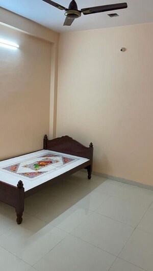 Bedroom in 1 BHK Builder Floor at Scheme No 51 – for Rent