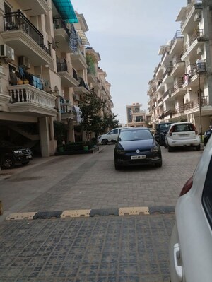 Parking in 3 BHK Apartment at Dyalpur – for Sale