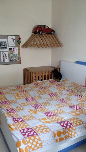 Bedroom in 3 BHK Apartment at Rachana Shree Apartment, Dahanukar Colony – for Rent