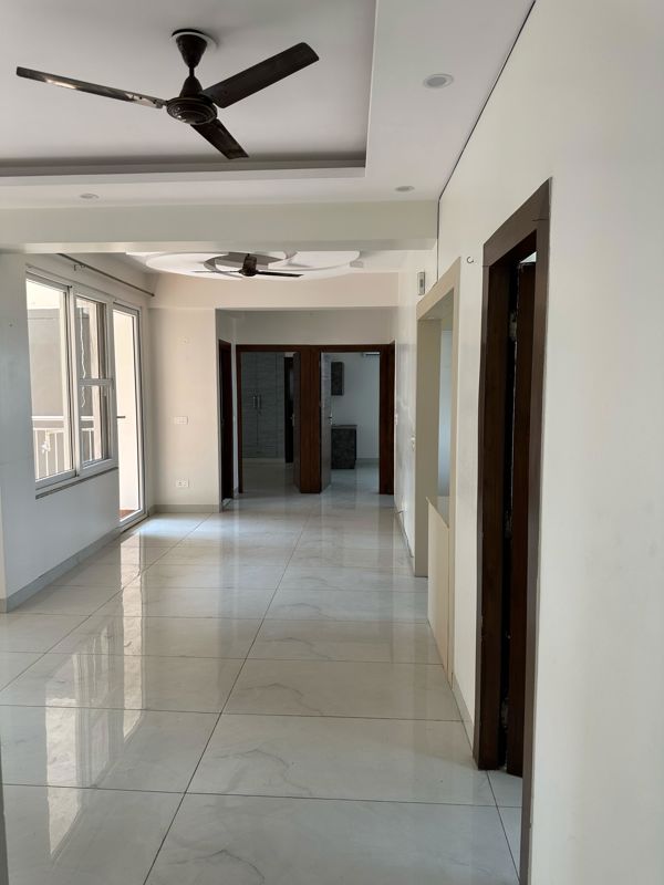 3.5 BHK + Pooja Room,Study Room Apartment For Rent in Ram Shanti Apartment