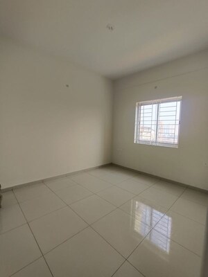 Room in 2 BHK Apartment at DS MAX Sahara, Hosa Road – for Sale