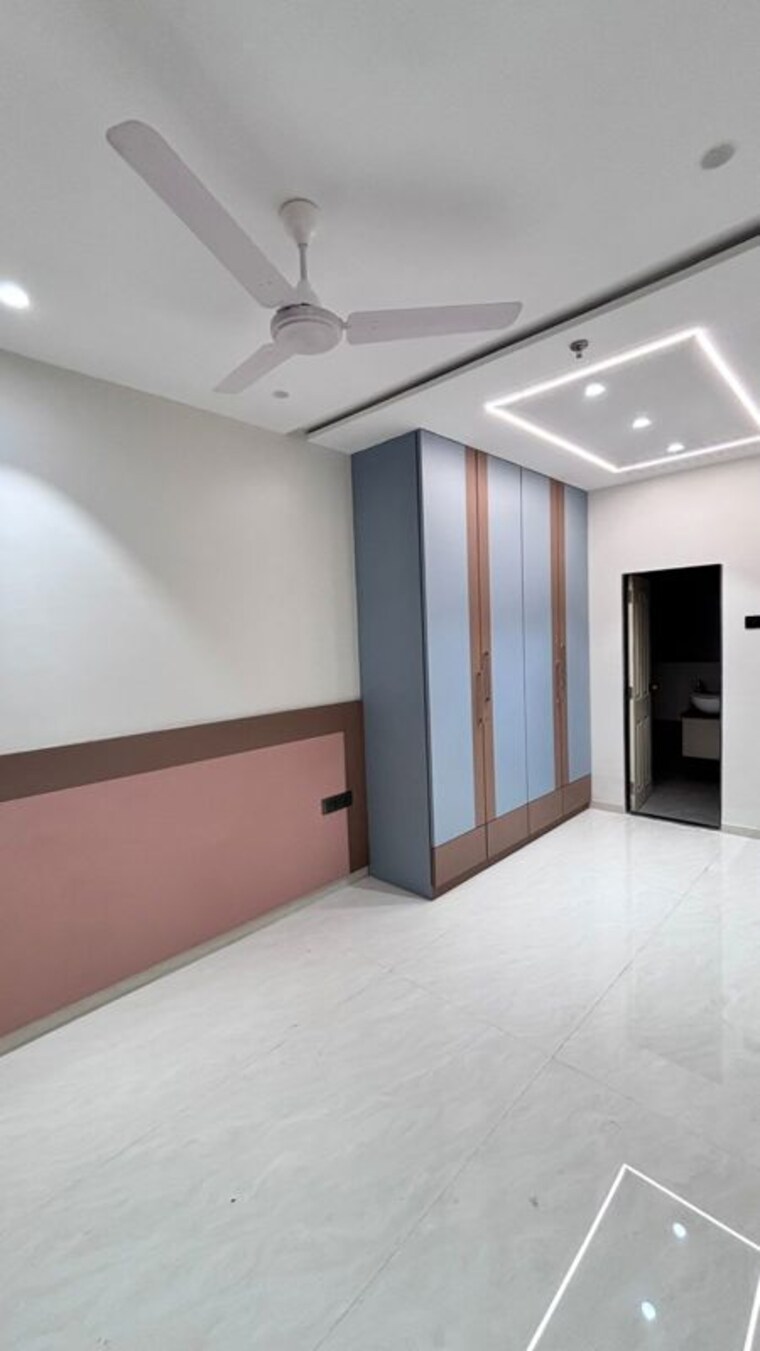 Room, goregaon west 2 Bedroom 725 Sq.Ft. Apartment In Goregaon West Mumbai 10236433