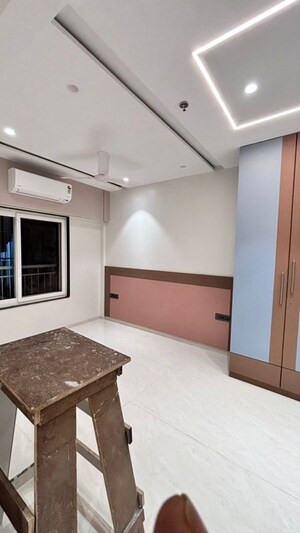 Room in 2 BHK Apartment at Goregaon West – for Rent