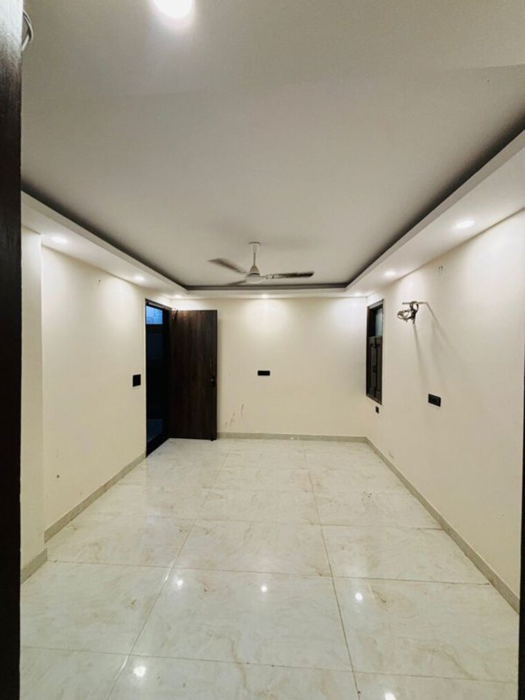 Room, acharya niketan 2.5 Bedroom 750 Sq.Ft. Builder Floor In Acharya Niketan Delhi 10236449