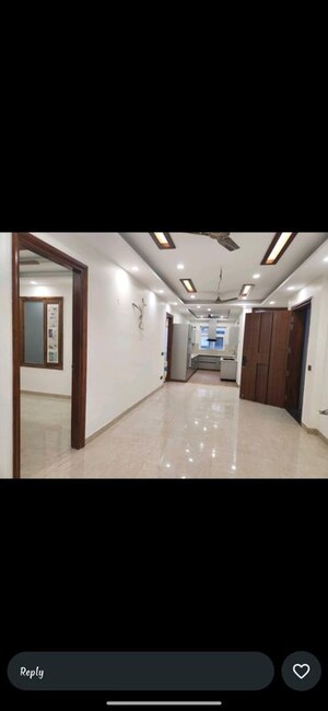 Building Lobby in 4 BHK Builder Floor at BPTP Eden Estate, Sector 81 – for Rent