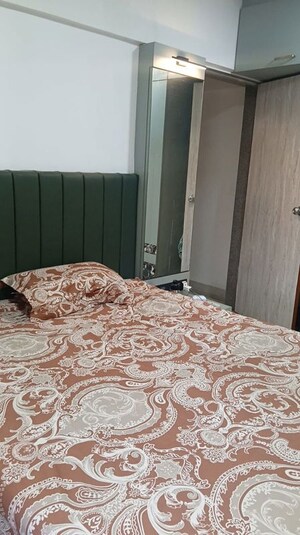 Bedroom in 1 BHK Apartment at Wembley Apartment, Andheri West – for Rent