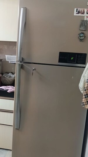 Furnished Amenities in 1 BHK Apartment at Wembley Apartment, Andheri West – for Rent