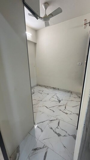 Furnished Amenities in 1.5 BHK Apartment at Hubtown Palmrose A, Andheri East – for Rent