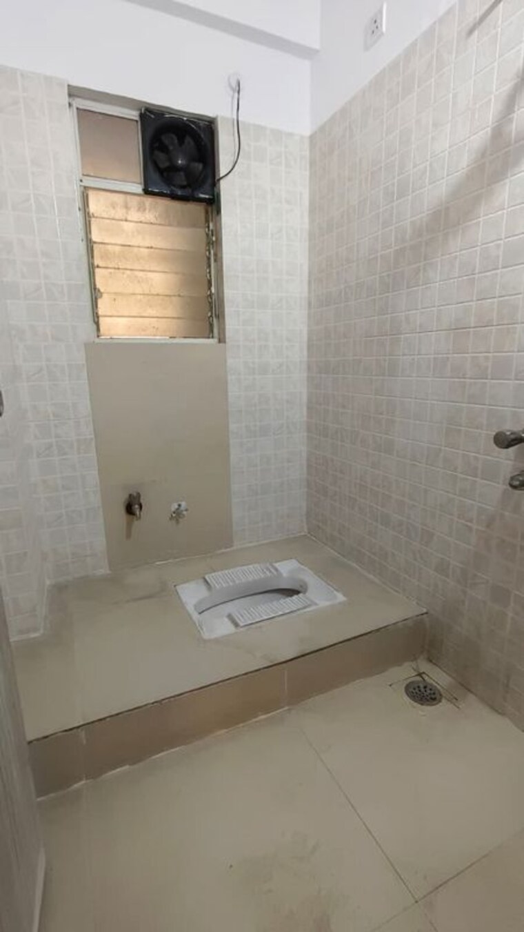 Bathroom, sukhwani-palms 2 Bedroom 980 Sq.Ft. Apartment In Wagholi Pune 10236419