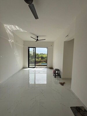 Room in 2.5 BHK Apartment at Runwal Gardens Phase 3, Dombivli East – for Sale