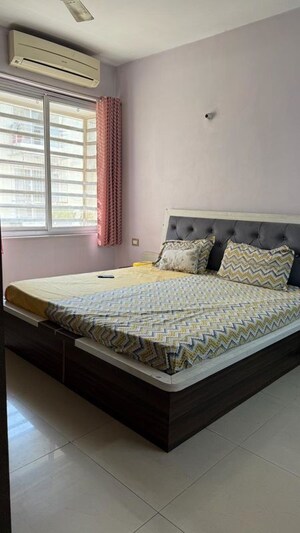 Bedroom in 3 BHK Apartment at Orchid Island, Sector 51 – for Rent