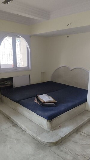 Bathroom in 2 BHK Apartment at Nav Sarswati Sadan Apartment, Naupada – for Rent