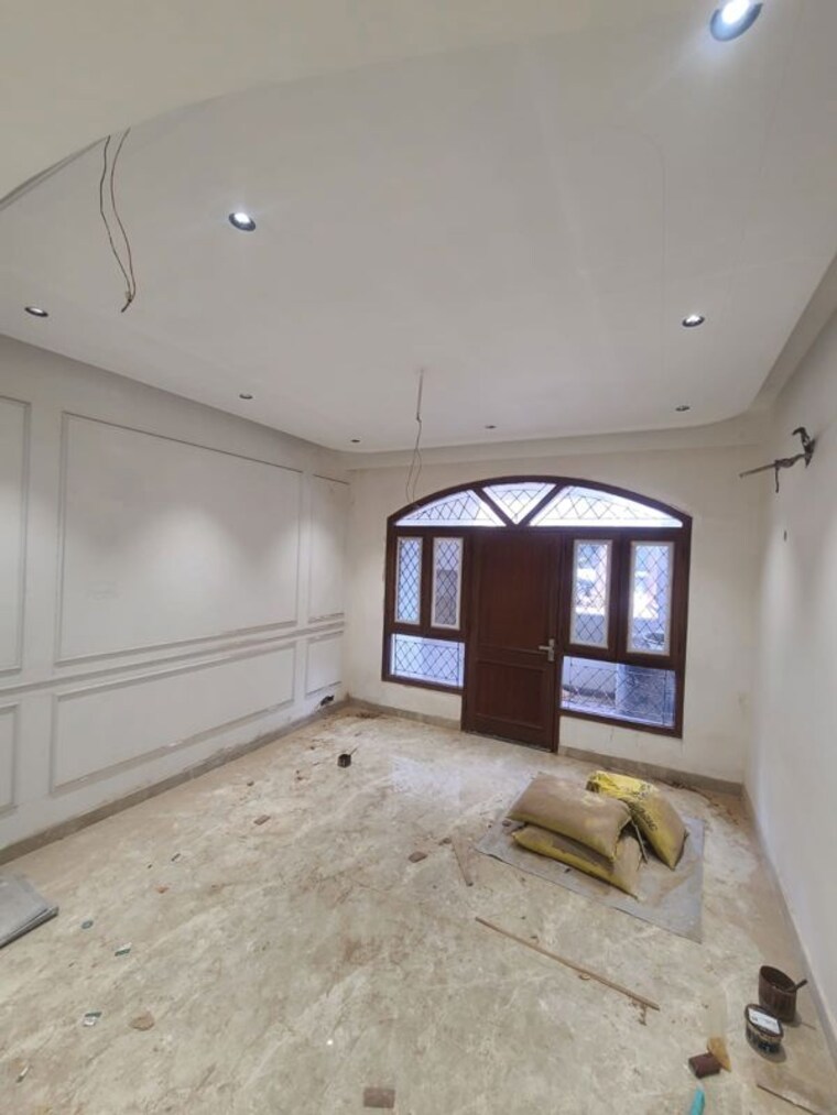 Room, sector 43 3 Bedroom 300 Sq.Ft. Builder Floor In Sector 43 Gurgaon 10236652