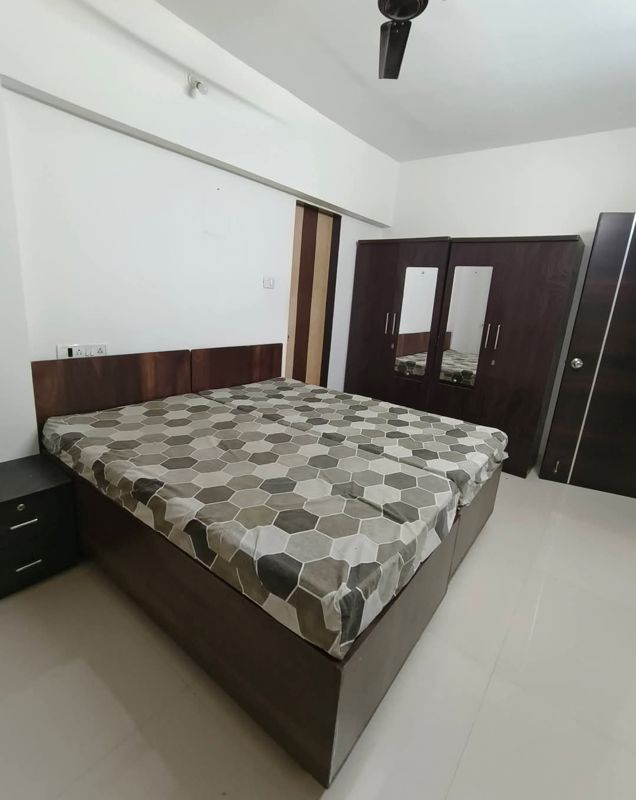 2 BHK Apartment For Rent in K Raheja Vihar