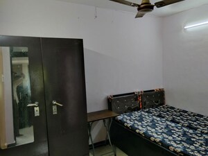 Bedroom in 2 BHK Apartment at Vile Parle West – for Rent