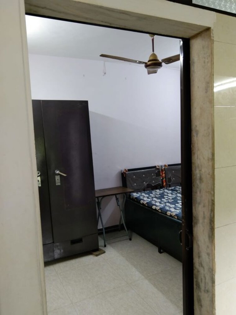 Room, vile parle west 2 Bedroom 600 Sq.Ft. Apartment In Vile Parle West Mumbai 10236703