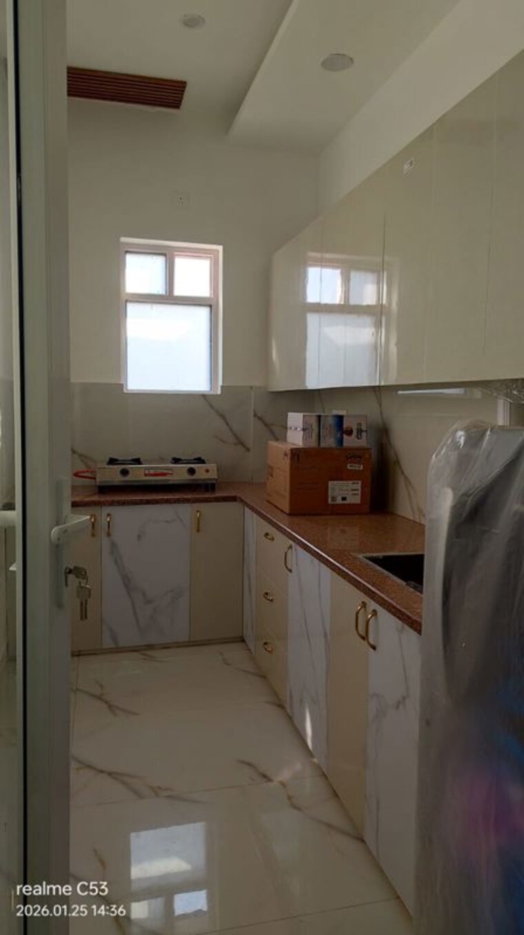 Kitchen, sector 43 2 Bedroom 950 Sq.Ft. Builder Floor In Sector 43 Gurgaon 10236699