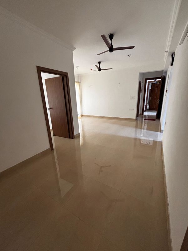 2 BHK Apartment For Rent in Tata Eureka Park