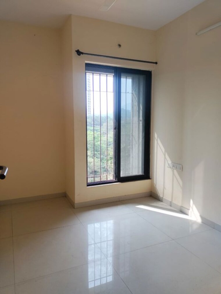 Room, dosti-desire 2.5 Bedroom 865 Sq.Ft. Apartment In Brahmand Thane 10236731