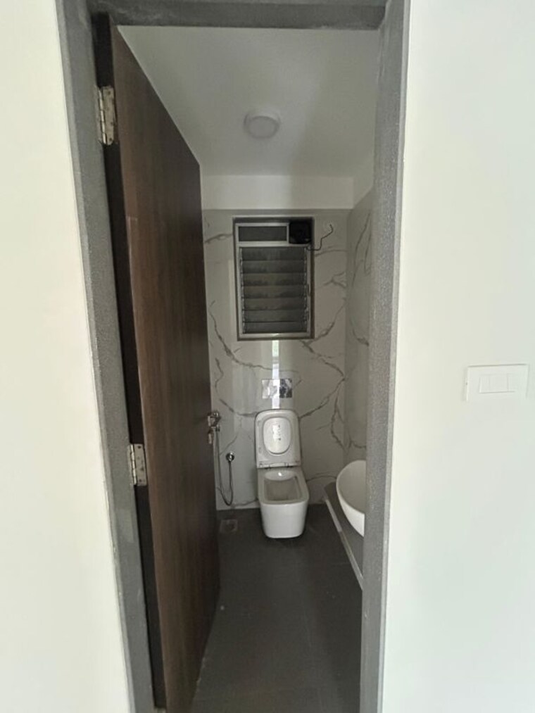 Bathroom, tricity-natraj 3 Bedroom 1560 Sq.Ft. Apartment In Chembur Mumbai 10236738