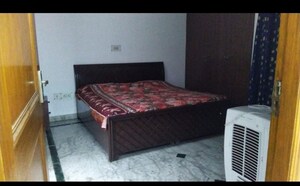 Bedroom in 2.5 BHK Villa at RWA Apartments Sector 41, Sector 41 – for Rent