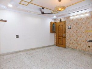 Room in 2 BHK Apartment at Mulund East – for Sale