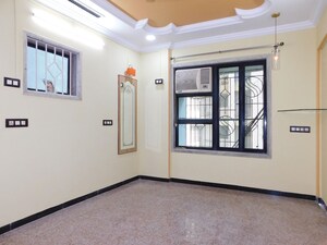 Room in 2 BHK Apartment at Mulund East – for Sale