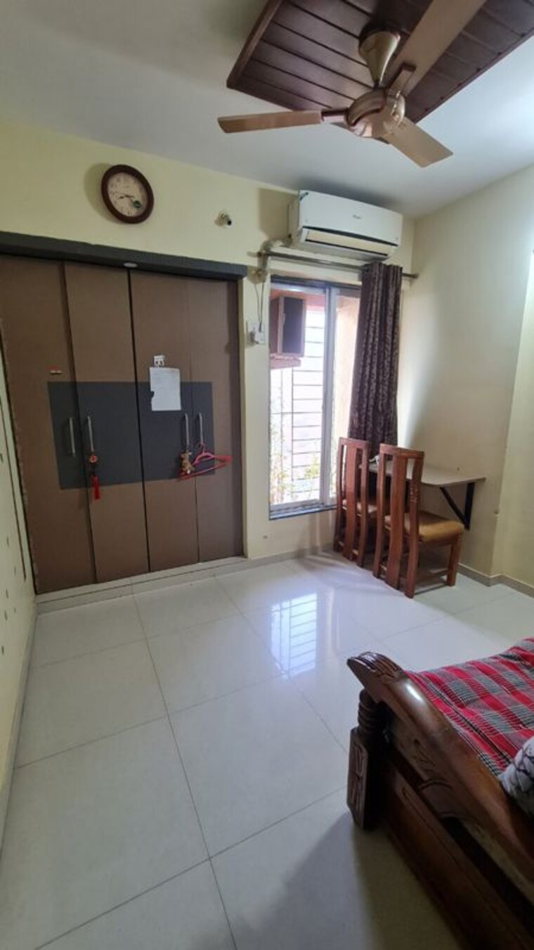 Room, mahavir-kalpavruksha 2 Bedroom 615 Sq.Ft. Apartment In Ghodbunder Road Thane 9595324