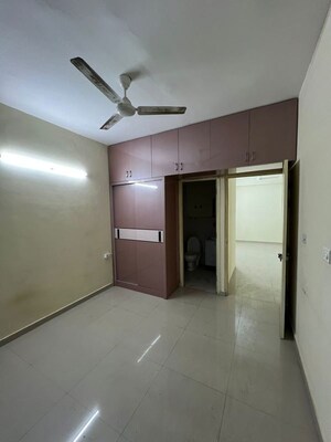 Room in 2 BHK Apartment at Pyramid Fusion Homes, Sector 70a – for Rent