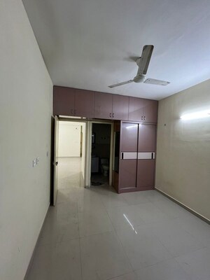 Room in 2 BHK Apartment at Pyramid Fusion Homes, Sector 70a – for Rent